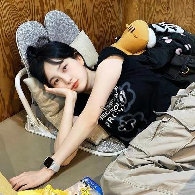 鸣鸟不飞：乌云密布